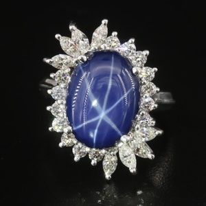 Stunning Vintage 14K White Gold 6 Point Star Sapphire and 1.60 ctw Diamond Ring